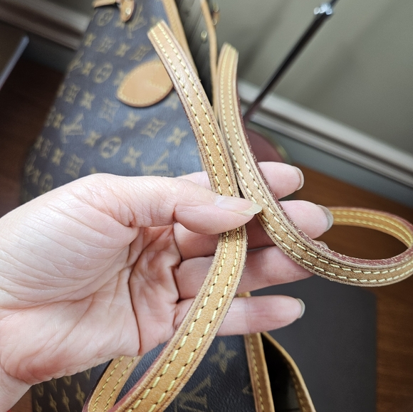 Authentic Louis Vuitton Neverfull Gm Large Shoulder Tote Bag - Picture 3 of 15